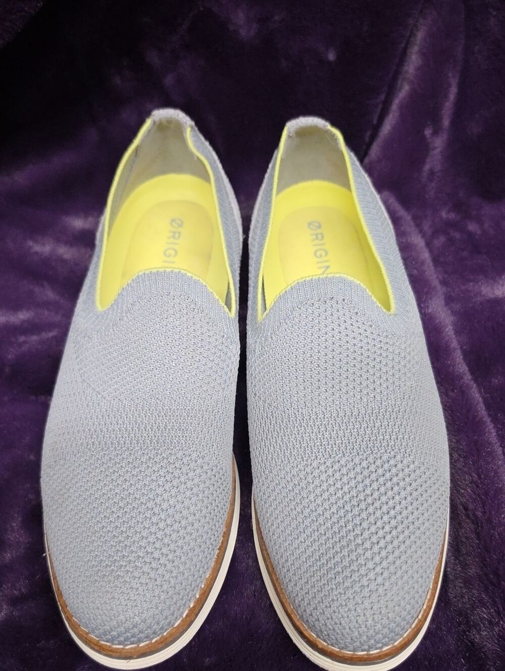 Cole Haan Light Gray Knit Slip-On Sneakers with Yellow Lining sz 8.5